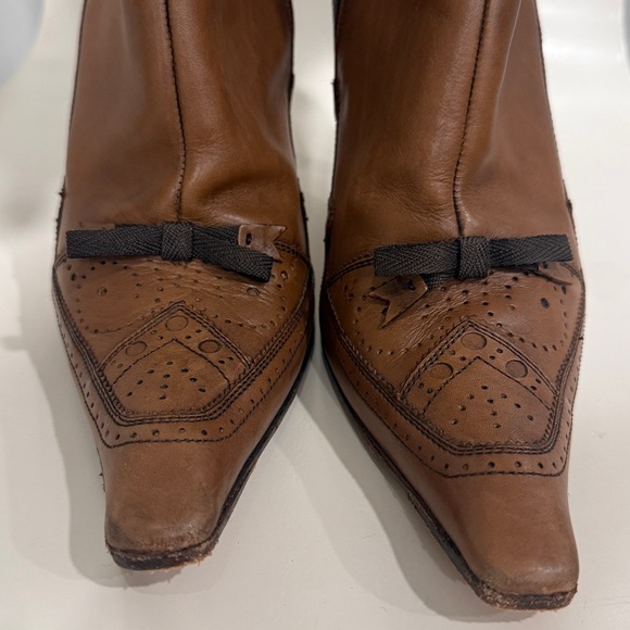 Prada Tan Brogue Leather Square Toe Mid size 37.5 - Picture 3 of 5